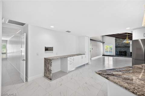6824 Danah Ct, Fort Myers FL - photo 10 of 44