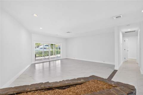 6824 Danah Ct, Fort Myers FL - photo 13 of 44