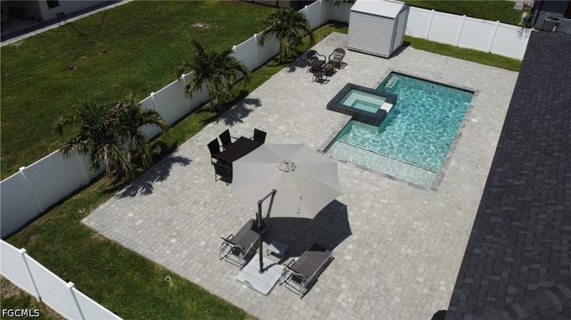 3 bedroom SingleFamilyResidence at 225 NW 1st St, Cape Coral, Cape Coral — photo 3