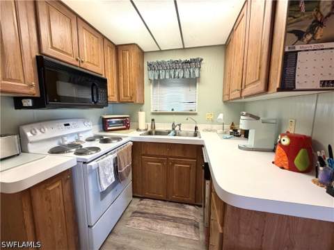 4621 Liberty Ln E, Estero FL - photo 17 of 28