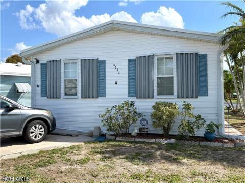4621 Liberty Ln E, Estero FL - photo 6 of 28