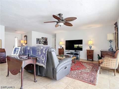 4364 Beechwood Lake Dr, Naples FL - photo 10 of 41