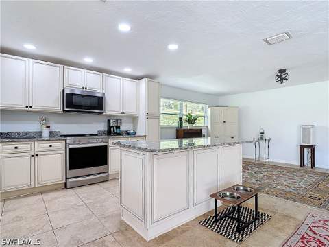 4364 Beechwood Lake Dr, Naples FL - photo 19 of 41