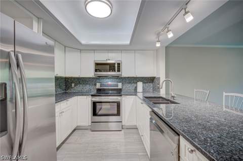 3300 Binnacle DR 205, Naples FL - photo 6 of 38
