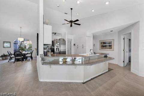 532 Roma Ct, Naples FL - photo 10 of 17