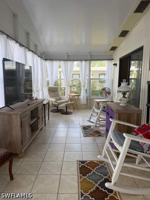 2 bedroom ManufacturedHome at 210 Pine Key Ln 210, West Wind Estates, Naples — photo 4