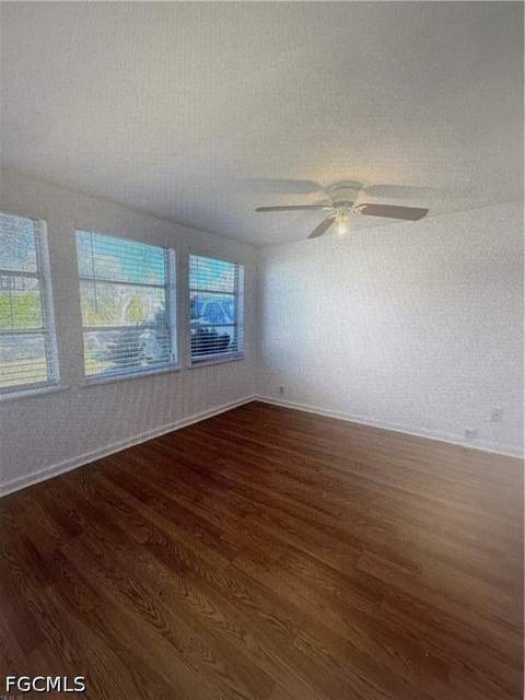 333 San Bernardino St, North Fort Myers FL - photo 6 of 9