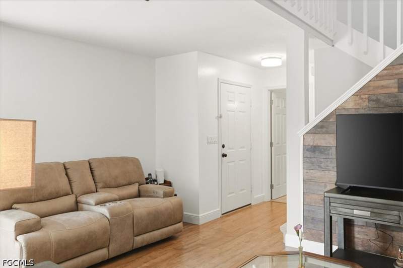 3 bedroom Townhouse at 13730 Downing Ln W-1, Enclave, Fort Myers — photo 5