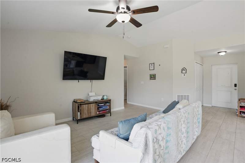 4 bedroom SingleFamilyResidence at 7824 6th Ter, Wheelers Subd, Labelle — photo 5