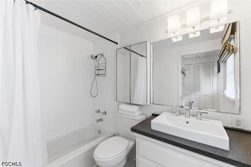 2 bedroom SingleFamilyResidence at 1702 Hill Ave, Palmlee Park, Fort Myers — photo 3