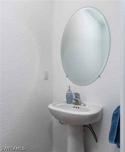14267 Oviedo Pl, Fort Myers FL - photo 10 of 37