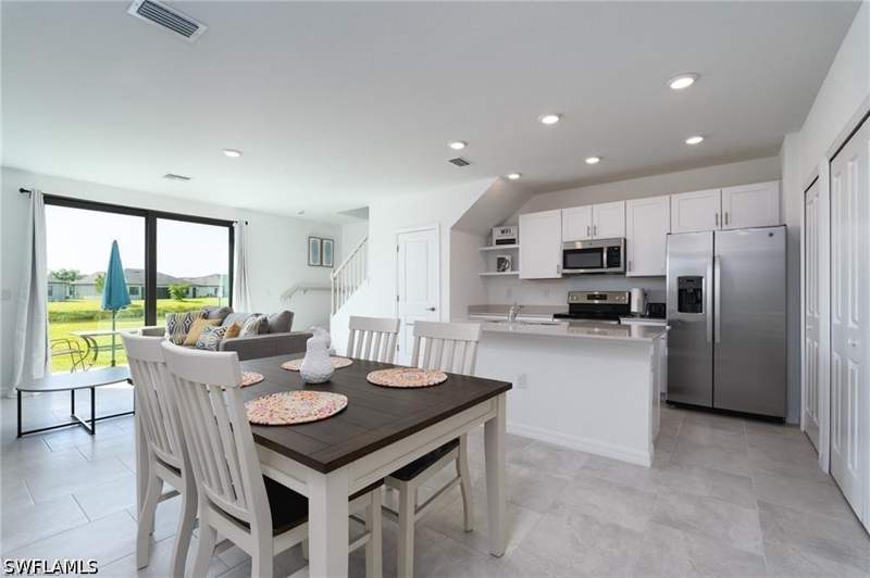 3 bedroom Townhouse at 14267 Oviedo Pl, Portico, Fort Myers — photo 3