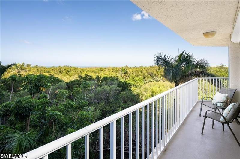 3 bedroom Condominium at 5550 Heron Point Dr 305, St Nicole, Naples — photo 2