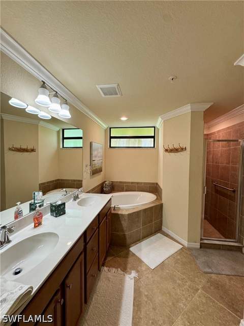 13761 Julias Way 311, Fort Myers FL - photo 19 of 32