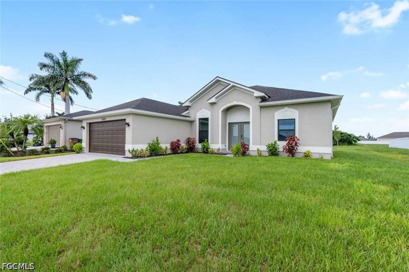 3 bedroom SingleFamilyResidence at 2005 NW 18th St, Cape Coral, Cape Coral — photo 2