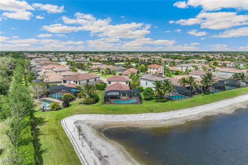 4 bedroom SingleFamilyResidence at 4360 Aurora St, Stonecreek, Naples — photo 2