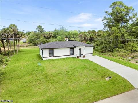 1137 Essex St E, Lehigh Acres FL - photo 19 of 22