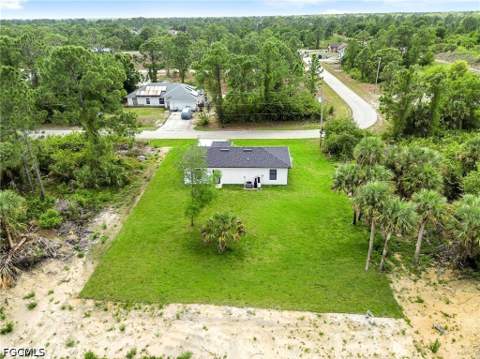 1137 Essex St E, Lehigh Acres FL - photo 20 of 22