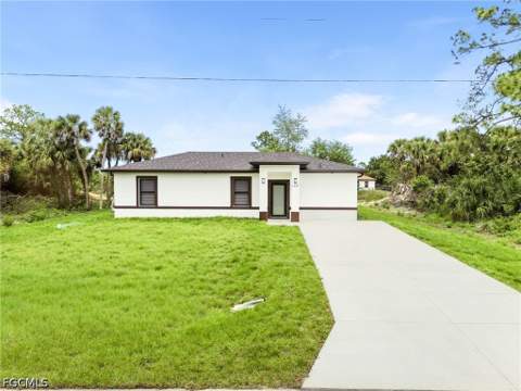 1137 Essex St E, Lehigh Acres FL - photo 21 of 22
