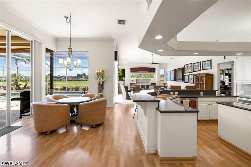 4 bedroom SingleFamilyResidence at 5215 Old Gallows Way, Knights Bridge, Naples — photo 3