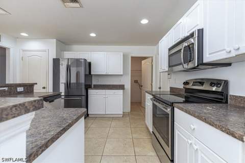 2814 Cerito Ave N, Lehigh Acres FL - photo 7 of 27