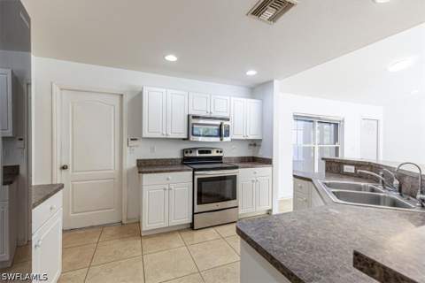 2814 Cerito Ave N, Lehigh Acres FL - photo 9 of 27