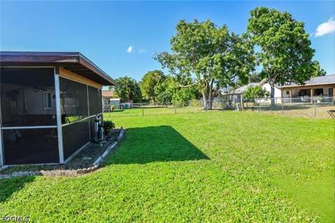 1433 SE 14th Ter, Cape Coral FL - photo 13 of 17