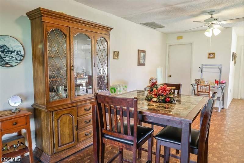 3 bedroom SingleFamilyResidence at 1433 SE 14th Ter, Cape Coral - Lee County Industrial Park, Cape Coral — photo 5