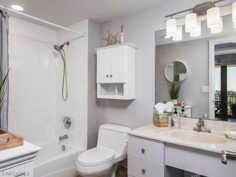 180 Seaview Ct 612, Marco Island FL - photo 16 of 34