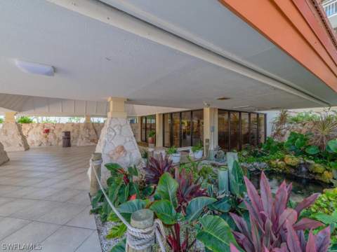 180 Seaview Ct 612, Marco Island FL - photo 23 of 34