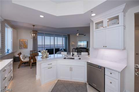 2104 W First St 3103, Fort Myers FL - photo 21 of 45