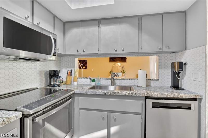 2 bedroom Condominium at 3309 Prince Edward Island Cir 2, Provincetown, Fort Myers — photo 3
