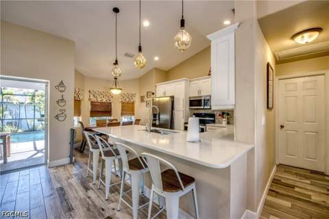 2613 SW 7th Pl, Cape Coral FL - photo 13 of 44