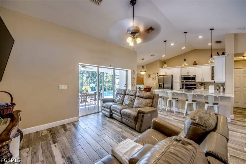 4 bedroom SingleFamilyResidence at 2613 SW 7th Pl, Cape Coral, Cape Coral — photo 3