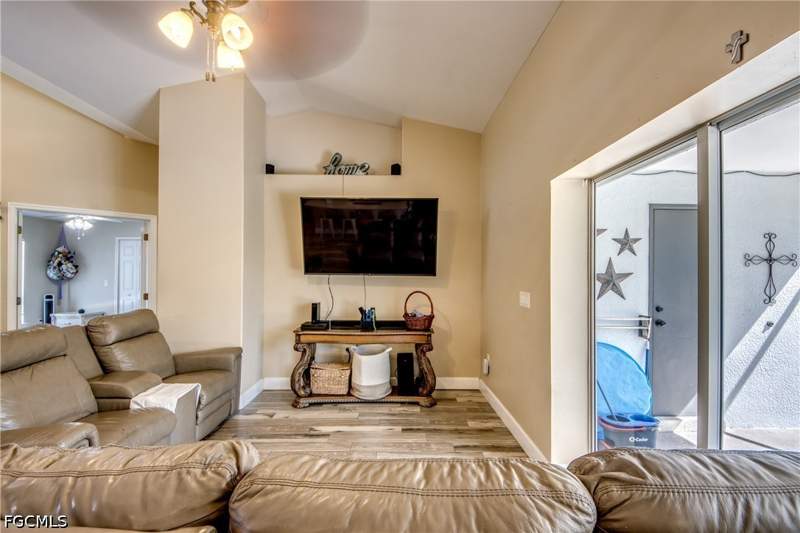 4 bedroom SingleFamilyResidence at 2613 SW 7th Pl, Cape Coral, Cape Coral — photo 5