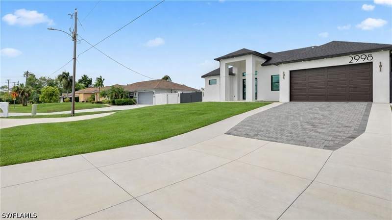 3 bedroom SingleFamilyResidence at 2998 52nd St SW, Golden Gate City, Naples — photo 3