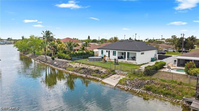 3 bedroom SingleFamilyResidence at 2998 52nd St SW, Golden Gate City, Naples — photo 4