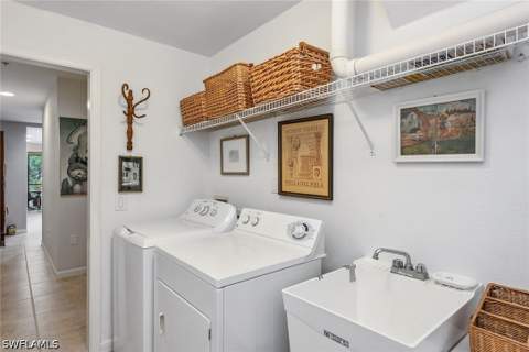 3985 Deer Crossing Ct 103, Naples FL - photo 14 of 37
