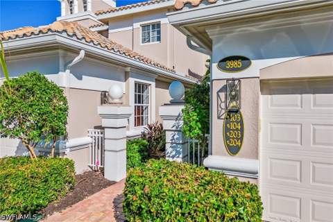 3985 Deer Crossing Ct 103, Naples FL - photo 18 of 37