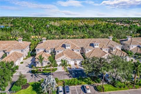 3985 Deer Crossing Ct 103, Naples FL - photo 22 of 37