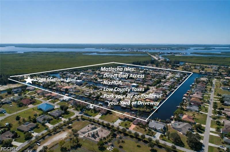 2 bedroom SingleFamilyResidence at 12068 Matlacha Blvd, Matlacha Isles, Matlacha Isles — photo 2