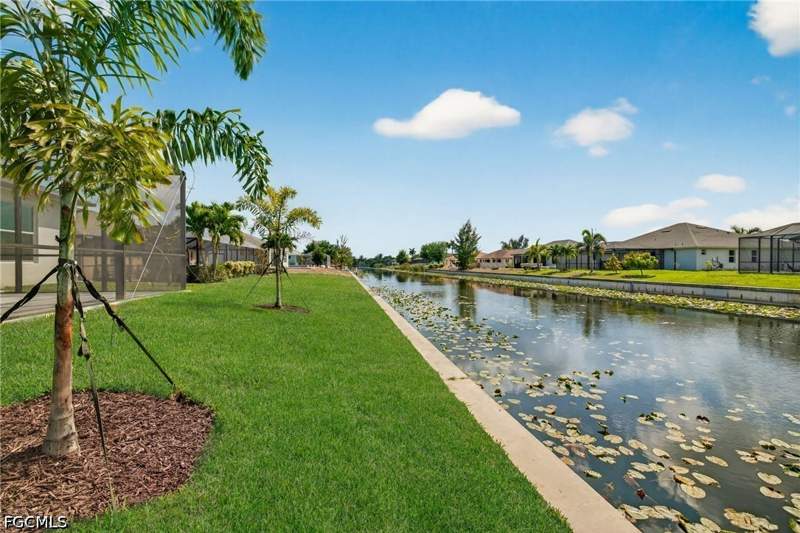 4 bedroom SingleFamilyResidence at 1022 SW 15th Ave, Cape Coral, Cape Coral — photo 3