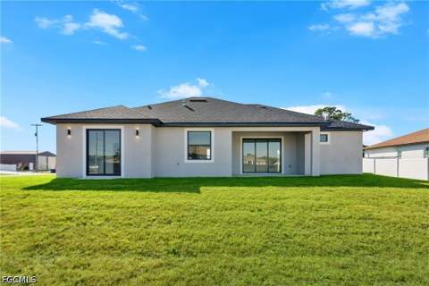 732 Alamo St E, Lehigh Acres FL - photo 21 of 27