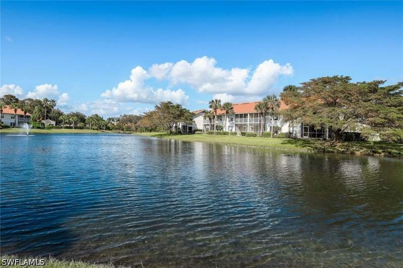 2 bedroom Condominium at 4970 Deerfield Way F202, Lakeview At Carlton Lakes, Naples — photo 2