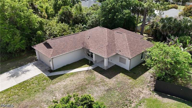 3 bedroom SingleFamilyResidence at 2907 12th St W, Lehigh Acres, Lehigh Acres — photo 2