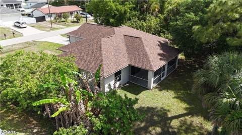 2907 12th St W, Lehigh Acres FL - photo 6 of 43