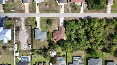 2907 12th St W, Lehigh Acres FL - photo 7 of 43