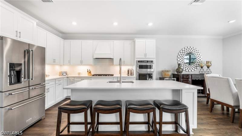5 bedroom SingleFamilyResidence at 10428 Ventana Ln, Ventana Pointe, Naples — photo 2
