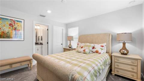 10428 Ventana Ln, Naples FL - photo 21 of 38