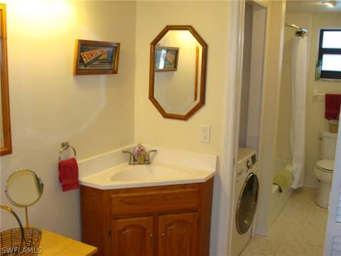 807 River Point Dr 201D, Naples FL - photo 15 of 31